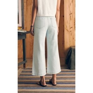 Faherty Light Wash Harbor crop Wide-Leg Jeans